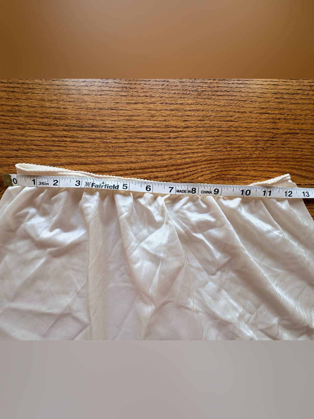 Bali Cream Half Slip with Lace Edge at hem- women’s medium- 100% nylon - Picture 12 of 12